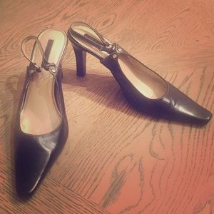 Unisa Akira black leather sling back- Sz 8